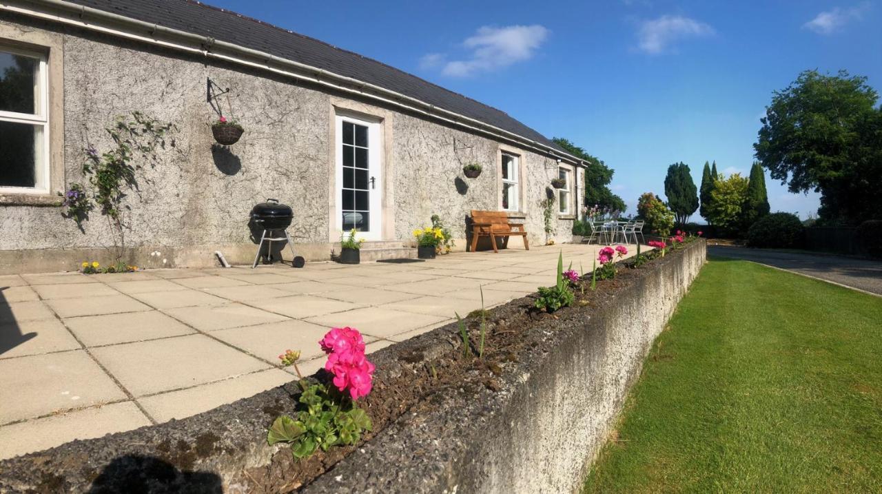 Ballyconnelly Cottages, Galgorm Area Cullybackey Екстер'єр фото