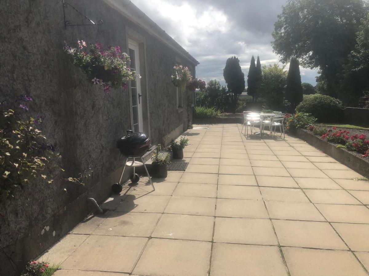 Ballyconnelly Cottages, Galgorm Area Cullybackey Екстер'єр фото